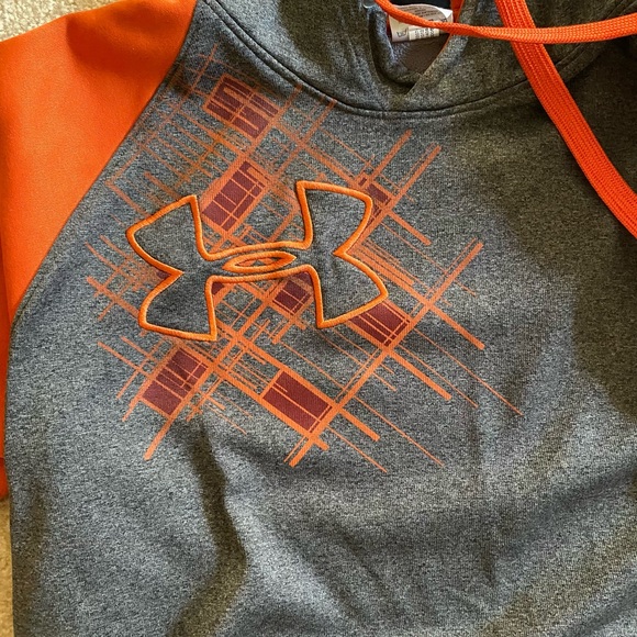 Under Armour Hoodie - Picture 2 of 3